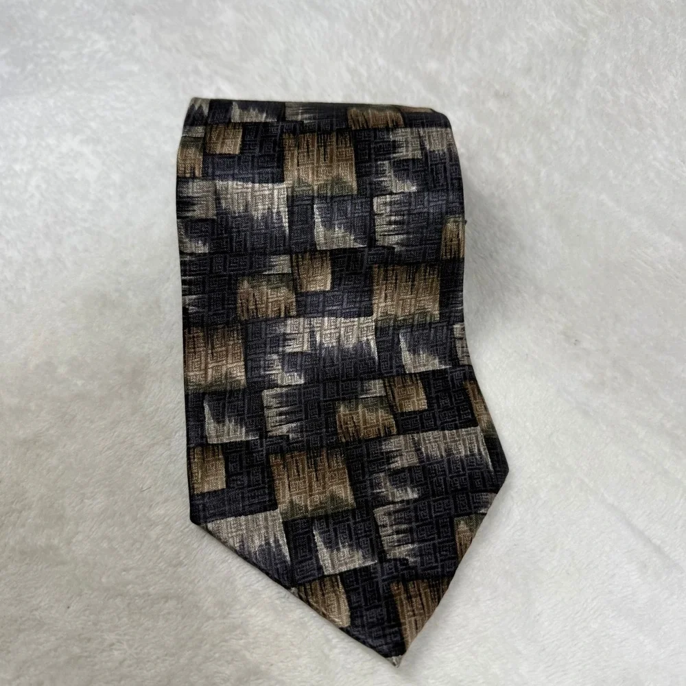 Pierre Cardin brand pierre